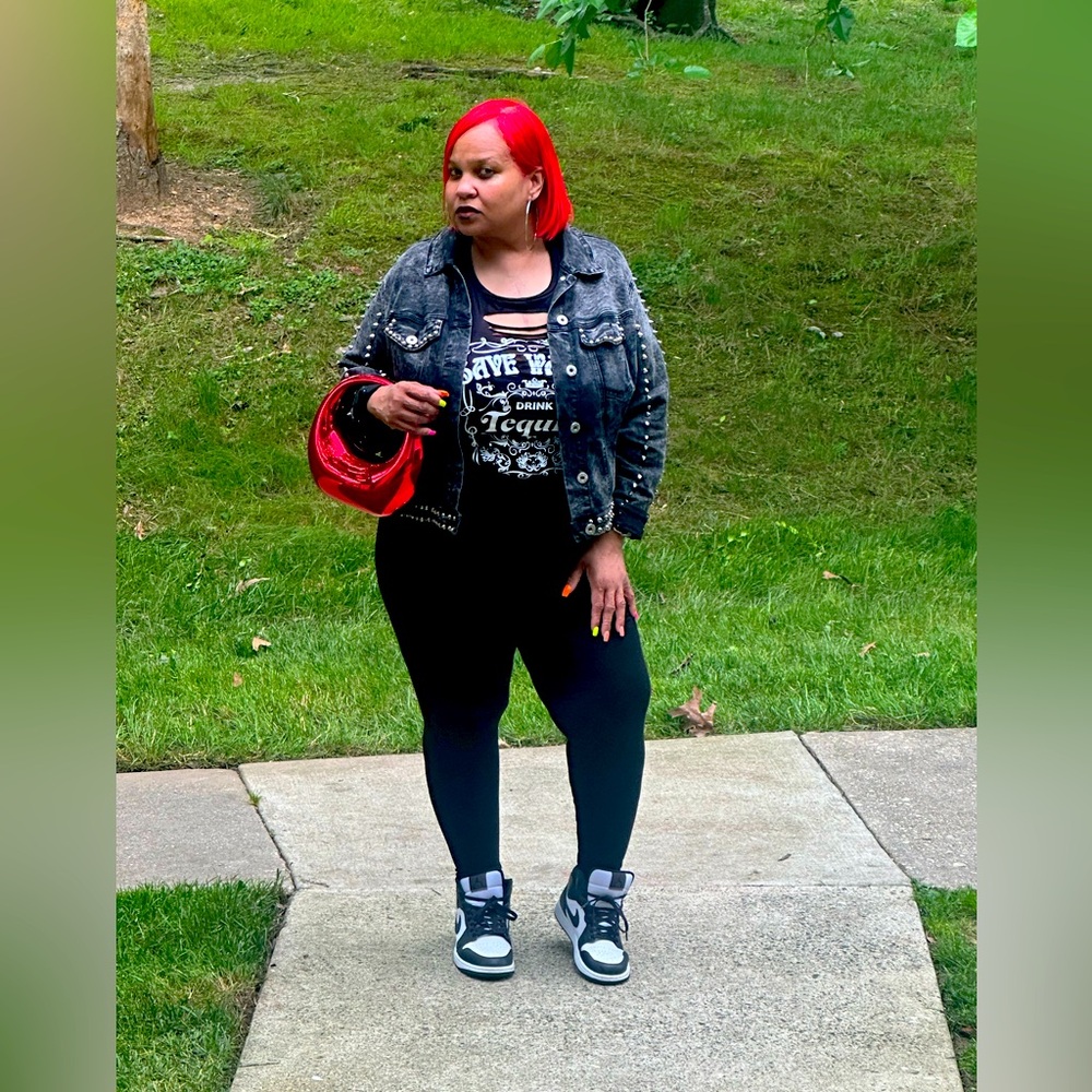 Meet your Posher, Nicole